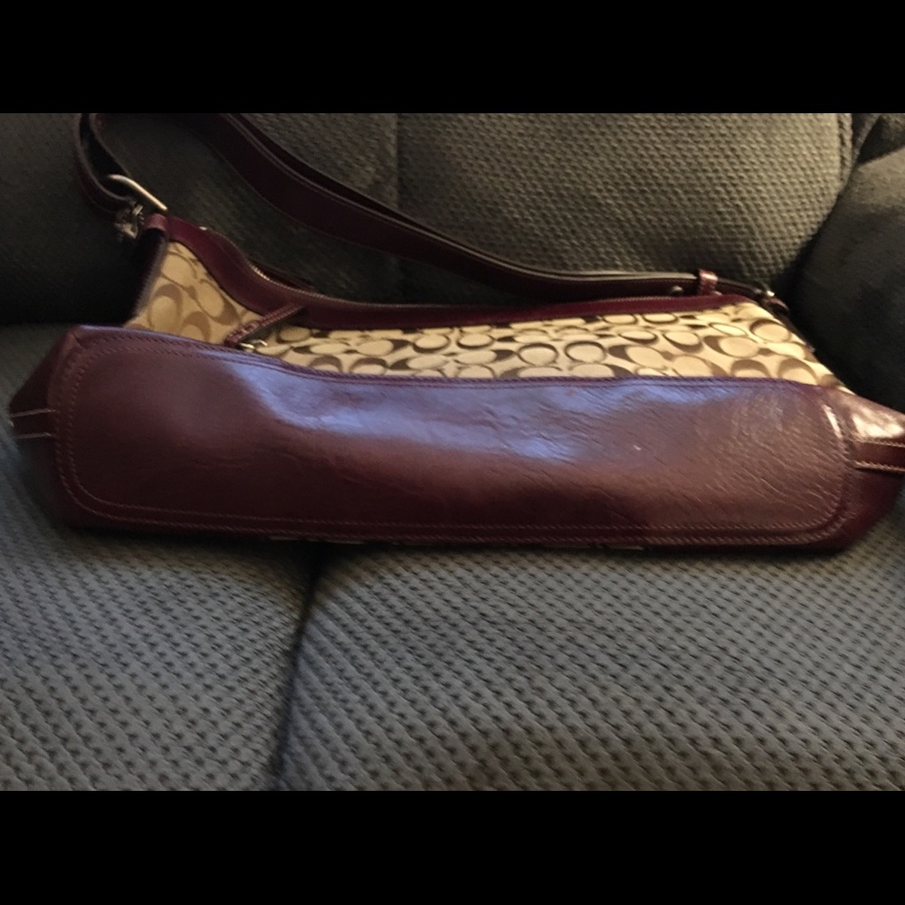 Coach Tan and Burgundy Shoulder Bag - Picture 3 of 4